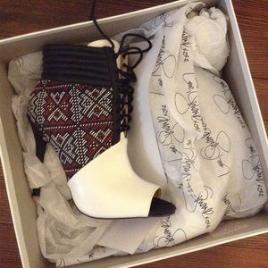 NWOT GX Gwen Stefani